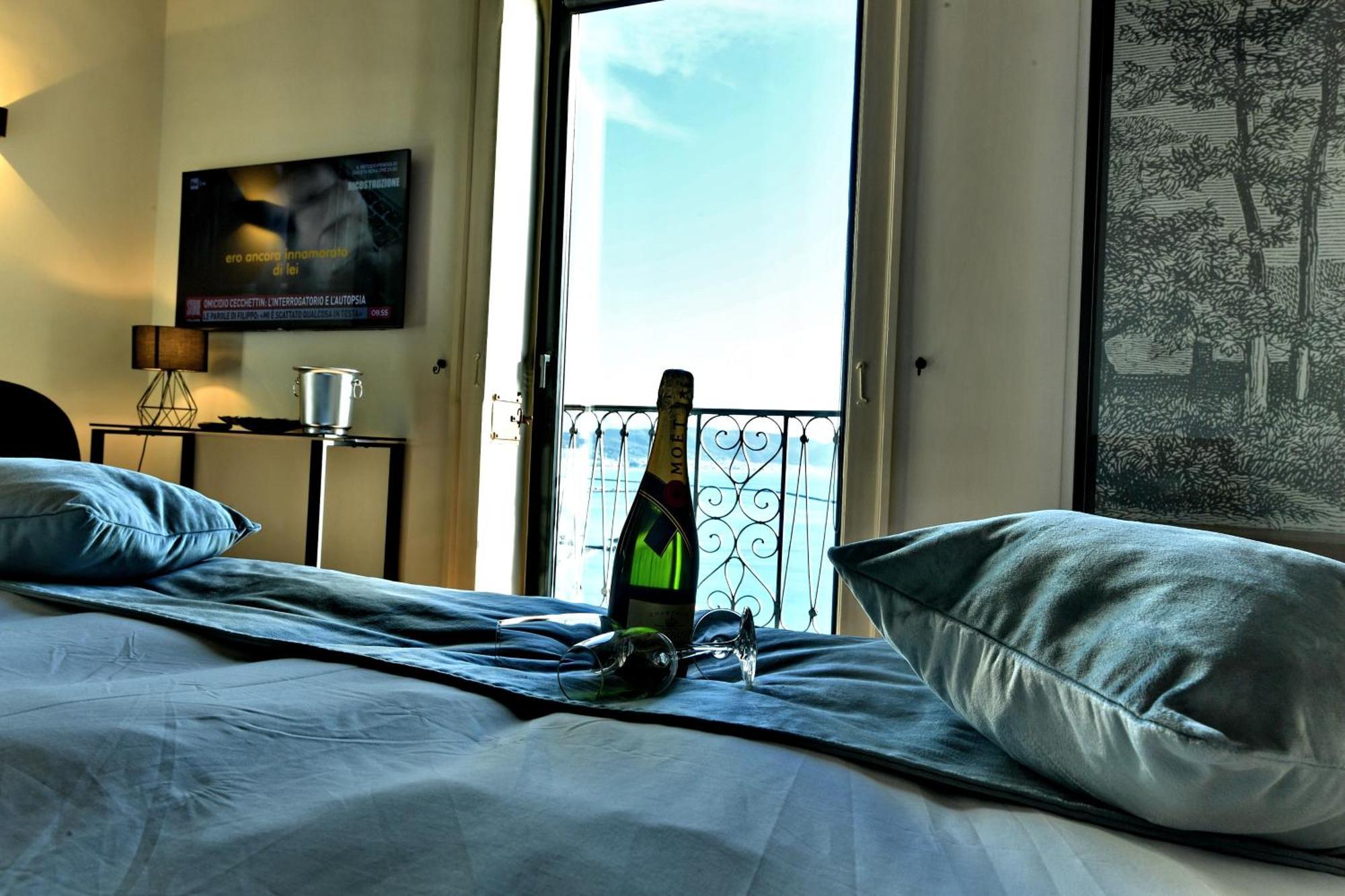 In Costa Relais & Luxury Suites วิเอตริ ภายนอก รูปภาพ